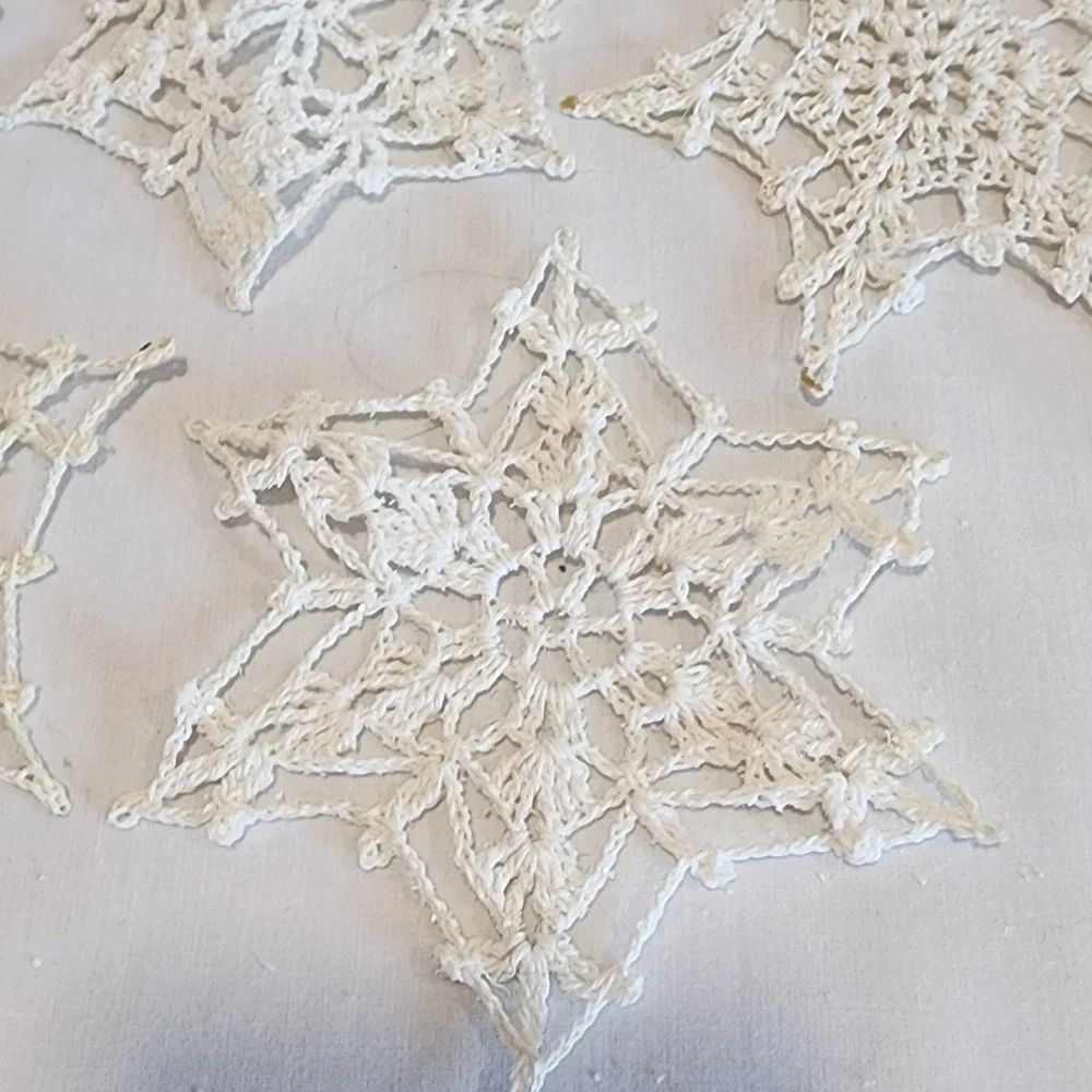 18 Vintage Handmade Crochet Snowflakes Angels Christmas Ornaments Cream Color